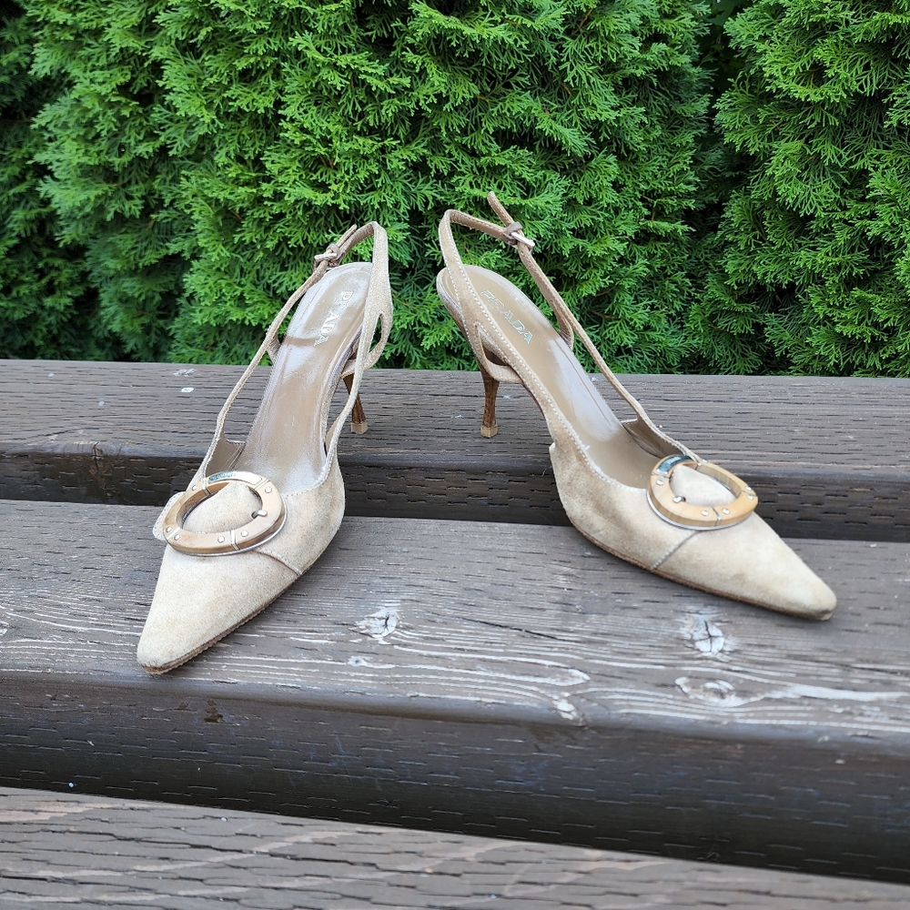 Tan Prada suede sling back heels size 39 US 9 Made in Italy 🇮🇹